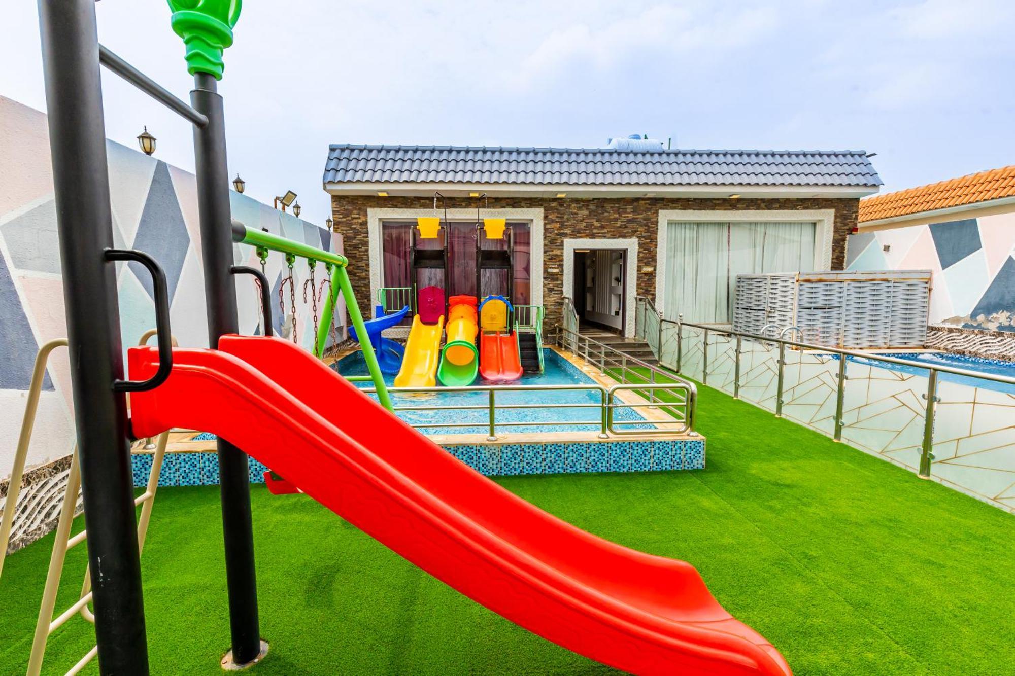 شاليهات الكوخ السويسري وأكوابارك Villa Ash Shishah Exterior photo